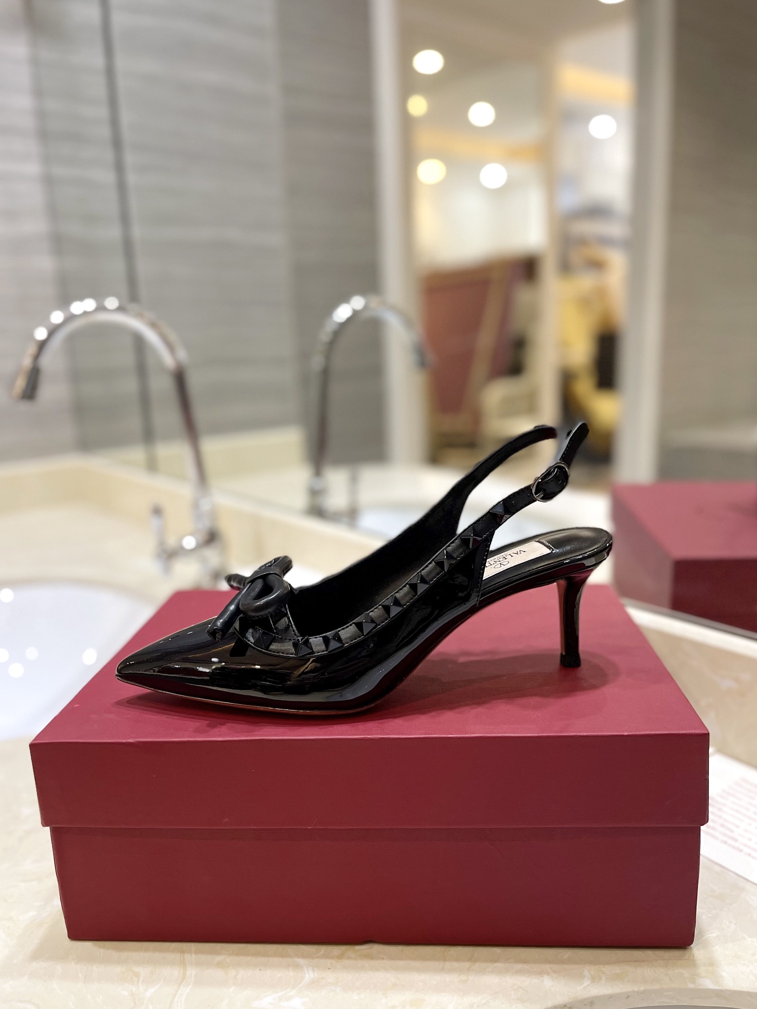 Only One [TOP] VALENTINO Lacquer Leather High Heels - Black - No refund or exchange