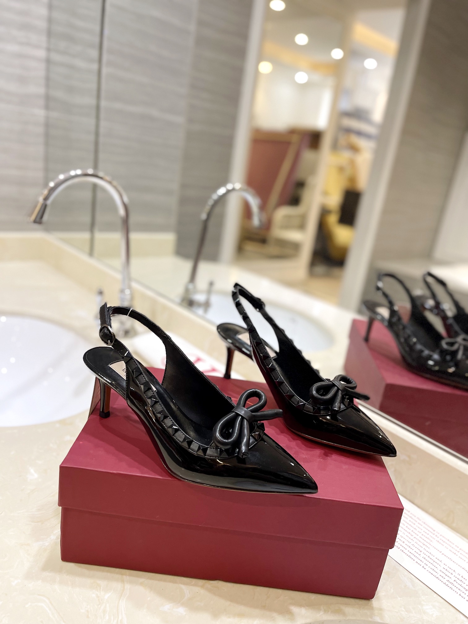 Only One [TOP] VALENTINO Lacquer Leather High Heels - Black - No refund or exchange