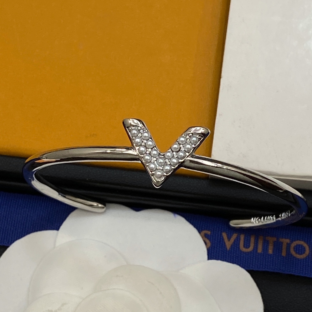 [TOP] Louis Vuitton LV Bracelet - 2 Colour