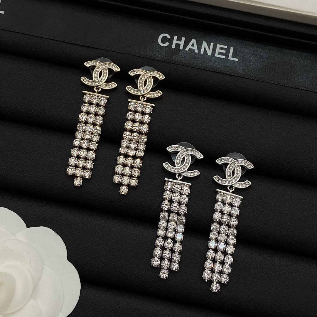 [TOP] CHANEL  Earrings - 2 Colors