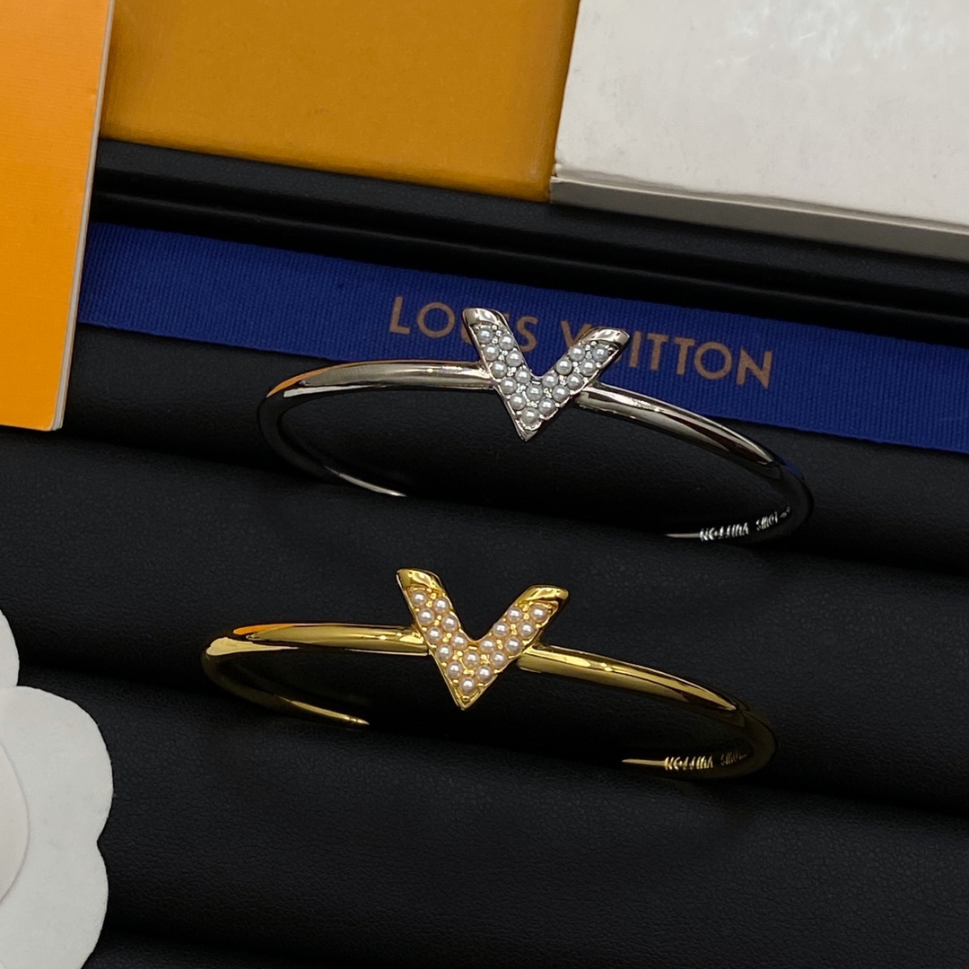 [TOP] Louis Vuitton LV Bracelet - 2 Colour