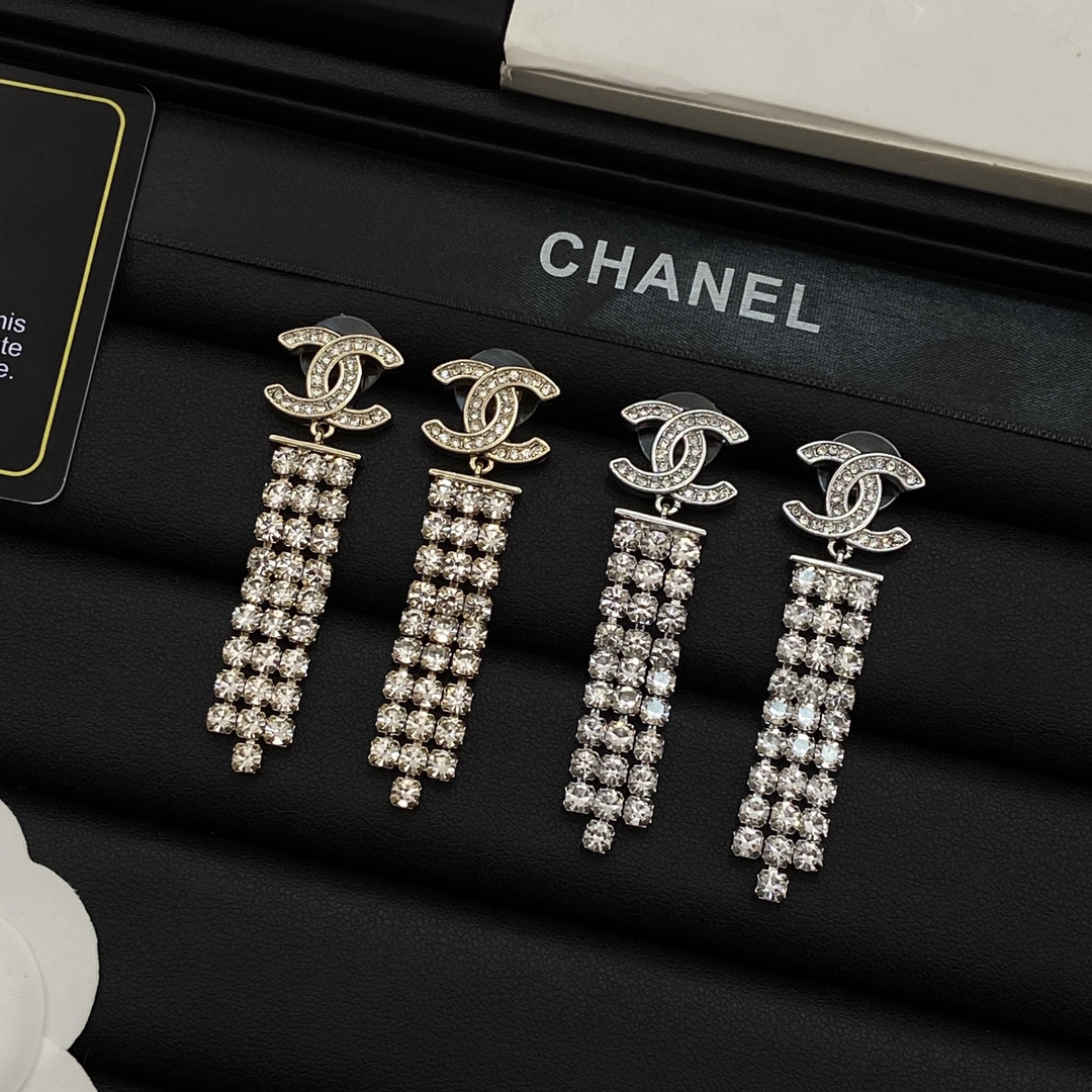 [TOP] CHANEL  Earrings - 2 Colors