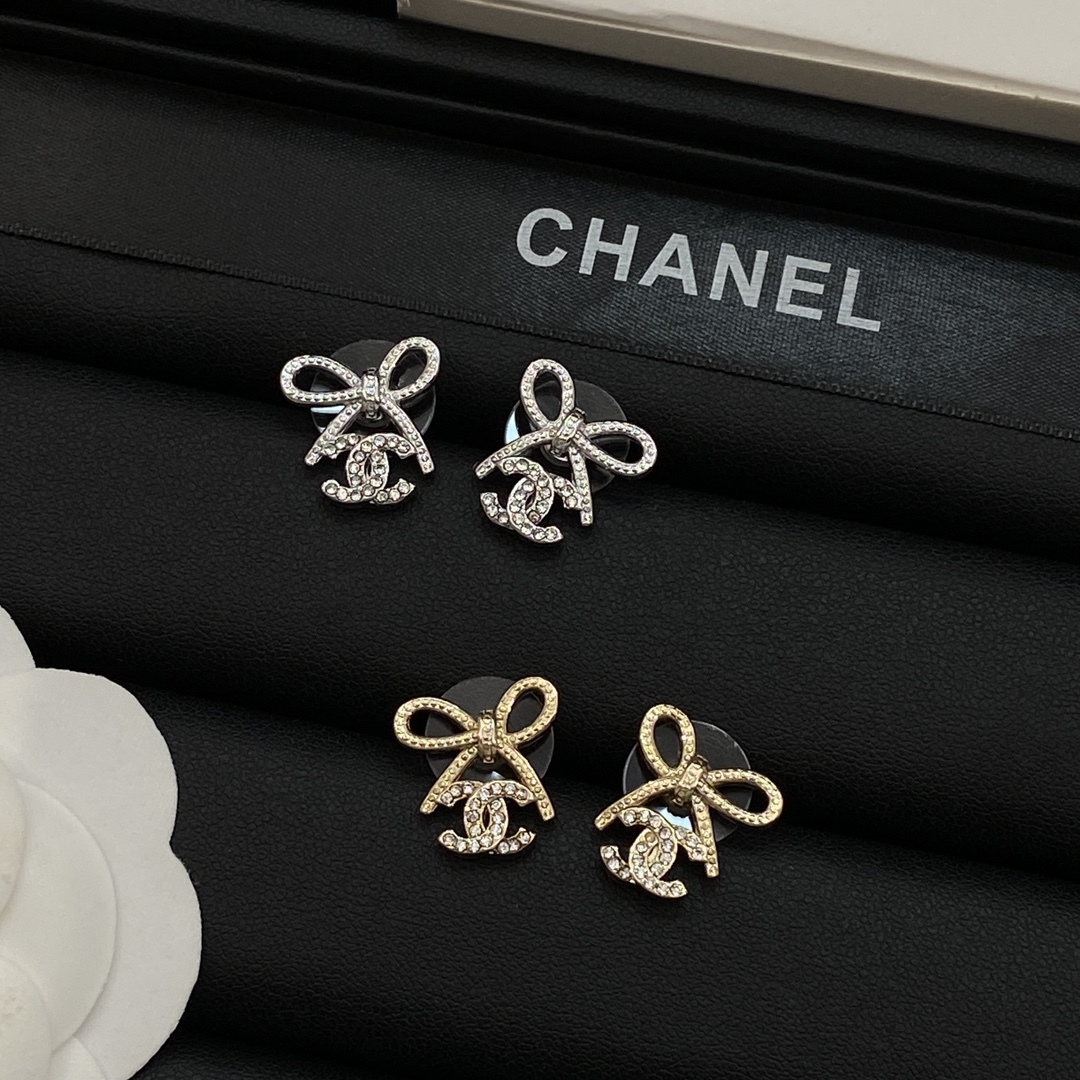 [TOP] CHANEL  Earrings - 2 Colors