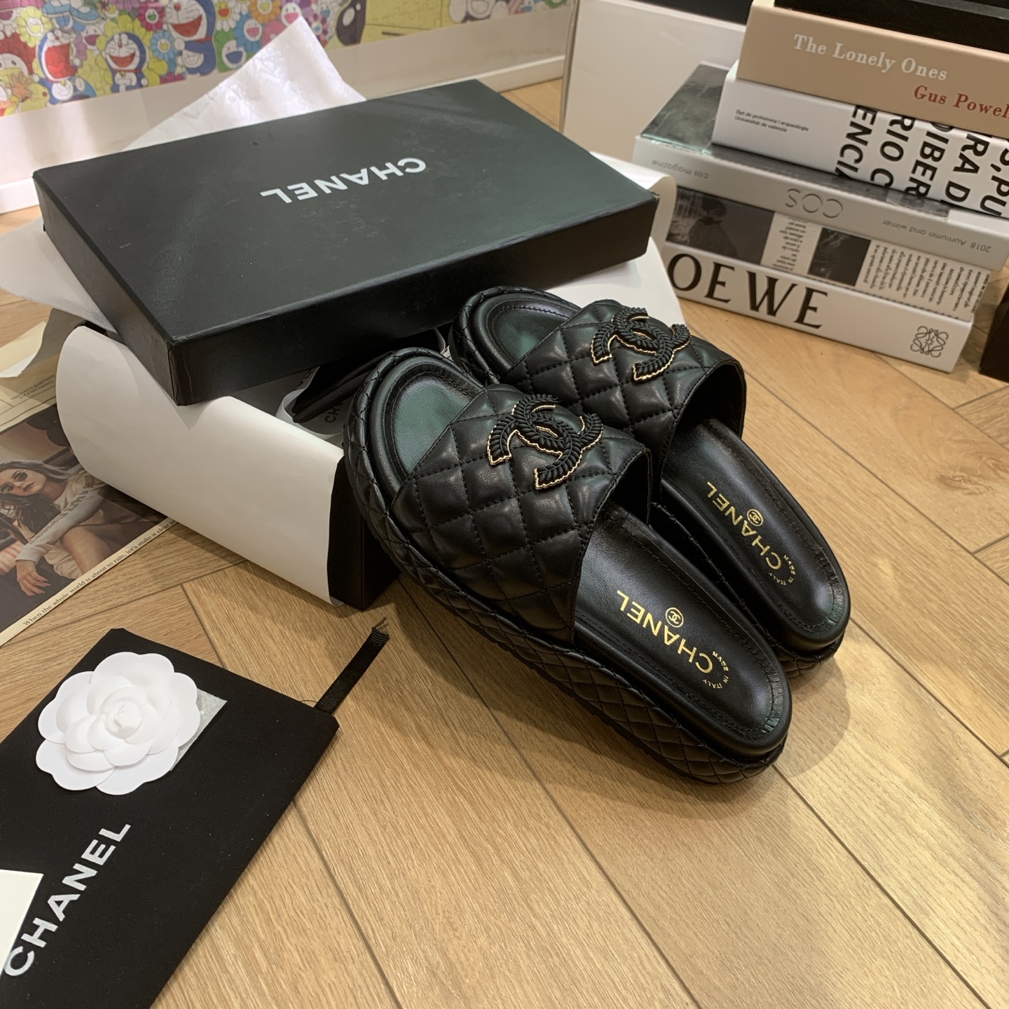 [TOP] CHANEL Slippers - Black