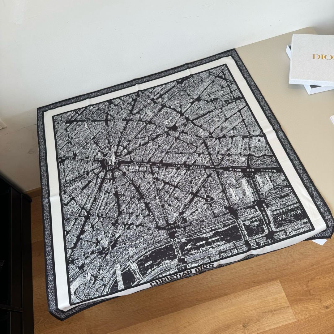 [TOP] Christian Dior Plan de Paris Silk Square Scarf 90 x 90 cm - 2 Colours