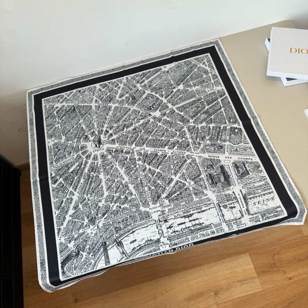[TOP] Christian Dior Plan de Paris Silk Square Scarf 90 x 90 cm - 2 Colours