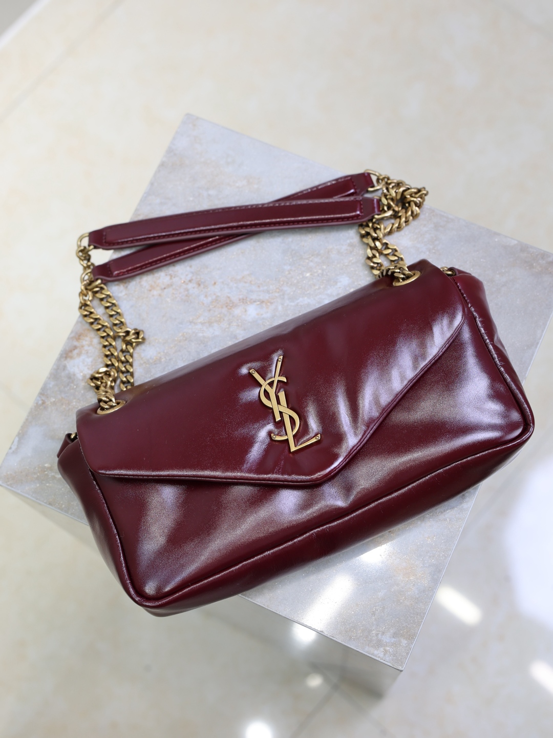 [TOP] Yves Saint Laurent YSL Calypso Lambskin Chain Bag 26 × 14 × 7 cm - Dark Red
