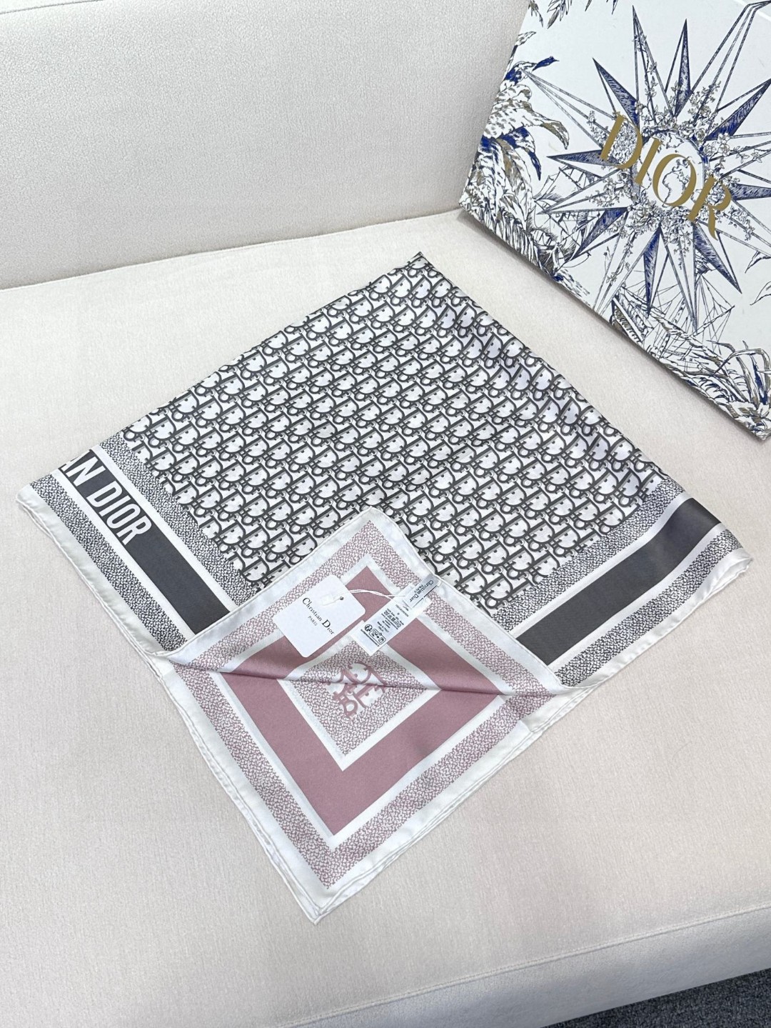 [TOP] Christian Dior Double-sided Oblique Silk Square Scarf 90 x 90 cm - 3 Colours