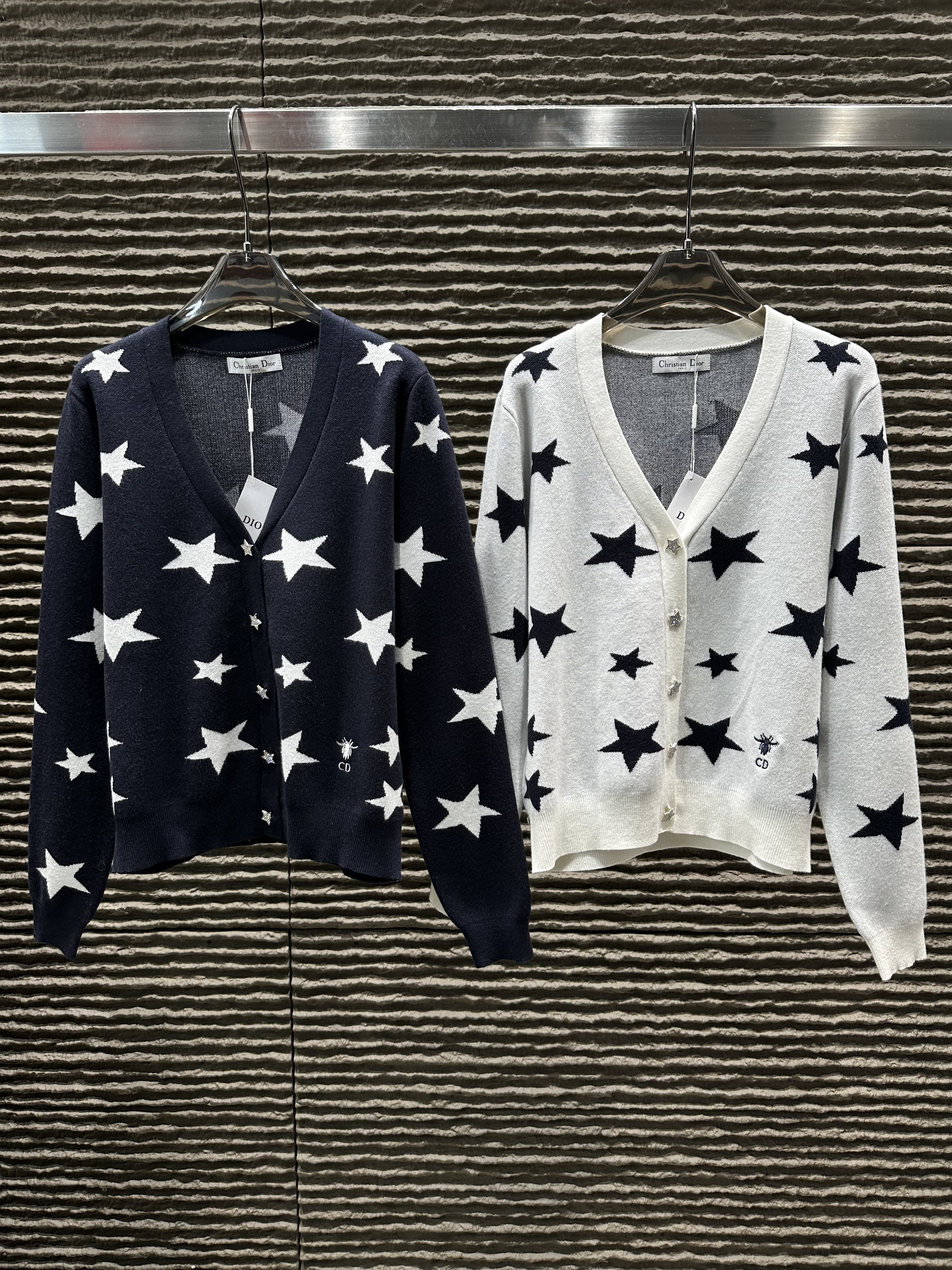 [TOP] CHANEL Sweater -  2 Colors