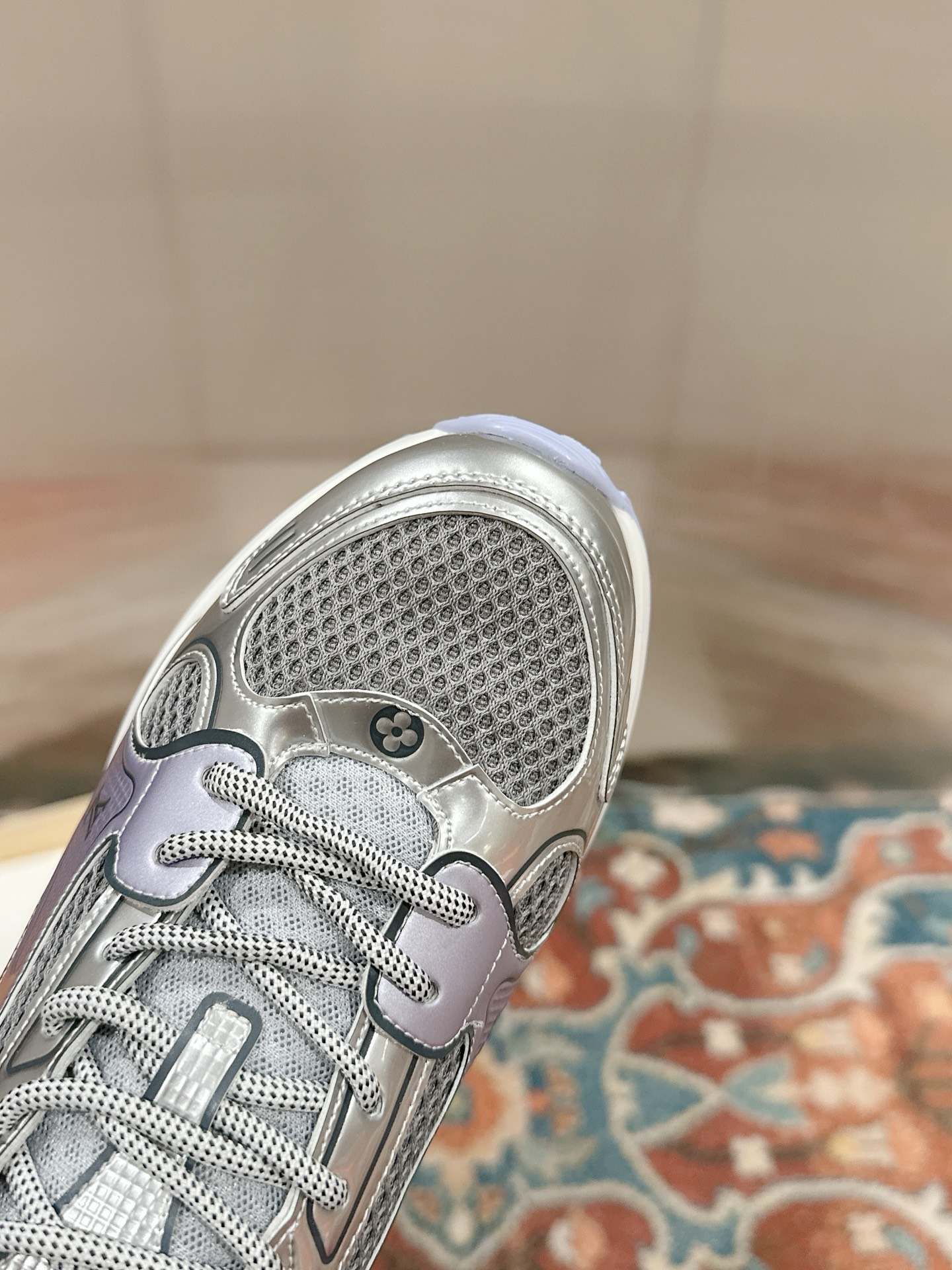 [TOP] Louis Vuitton LV Sneakers - Sliver