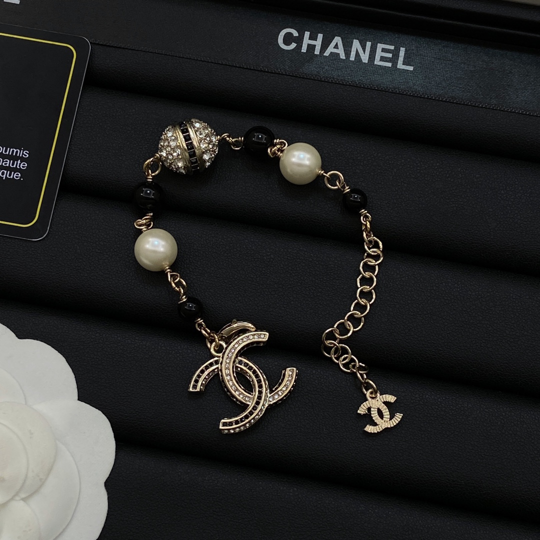[TOP] CHANEL Bracelet - Gold