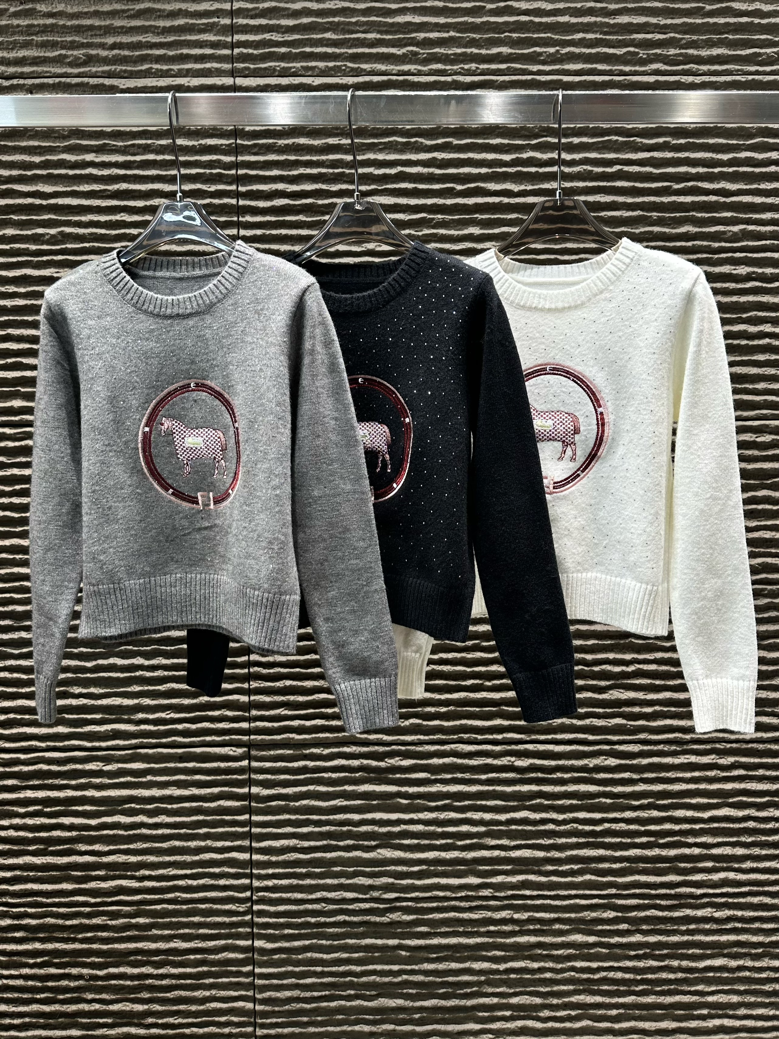 [TOP] FENDI Sweater -  3 Colors