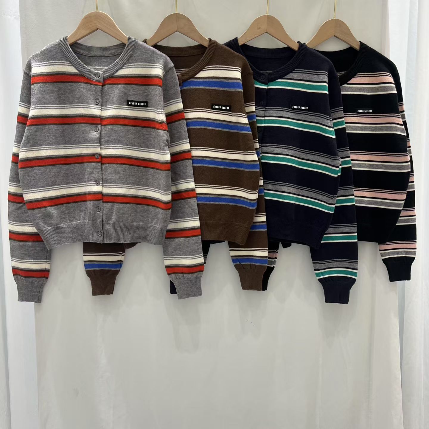 [TOP] Miu Miu Sweater -  4 Colors