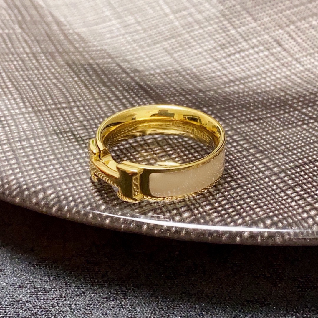 [TOP] HERMES Ring - Yellow Gold