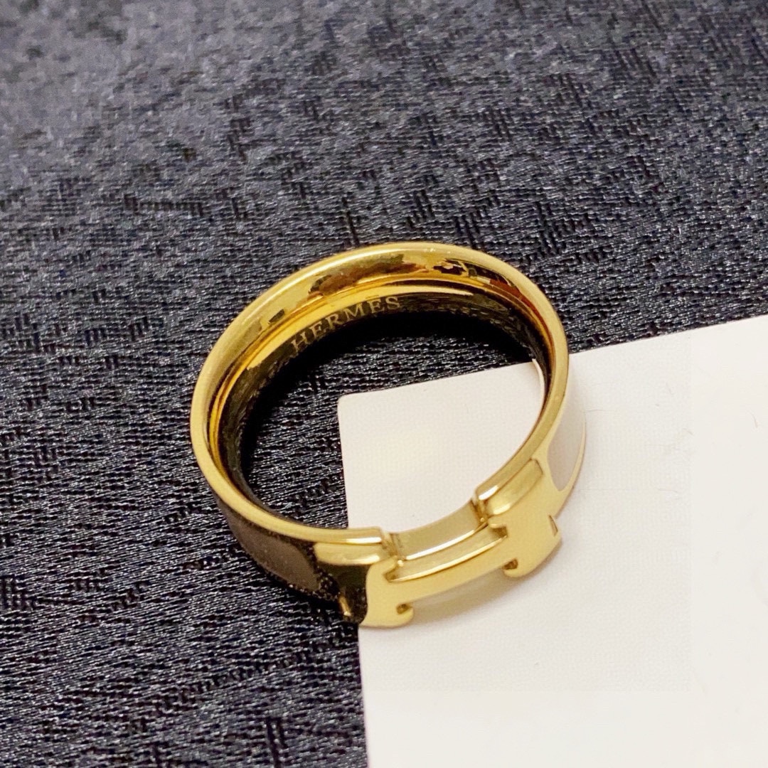 [TOP] HERMES Ring - Yellow Gold