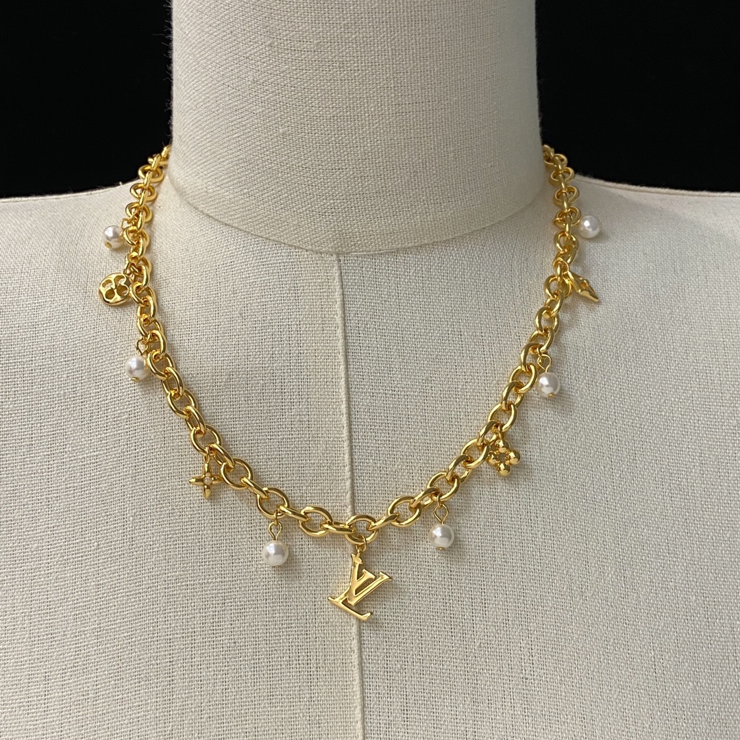 [TOP] Louis Vuitton LV Necklace - Gold
