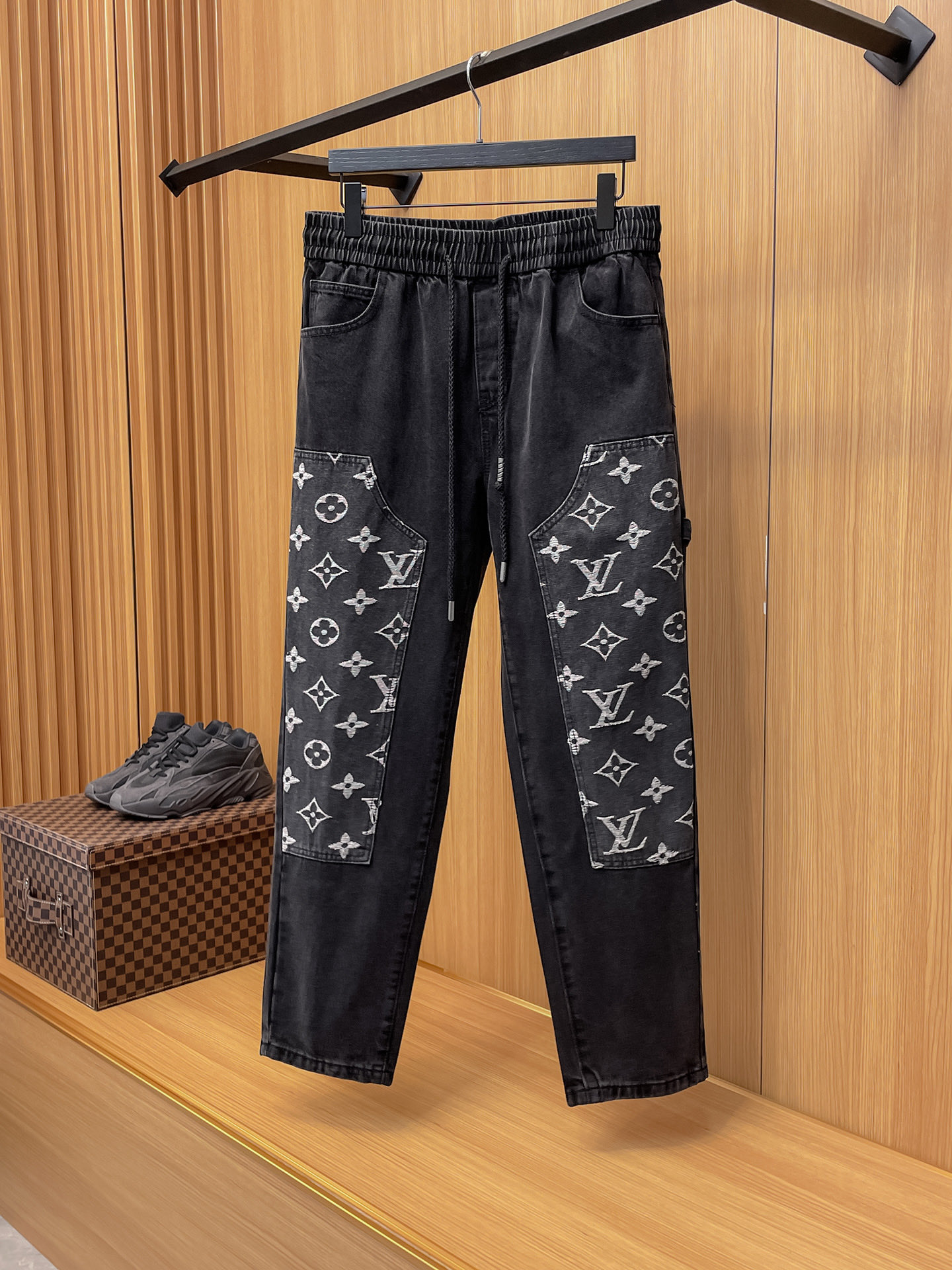 [TOP] Louis Vuitton LV Men's Casual Pants - Black