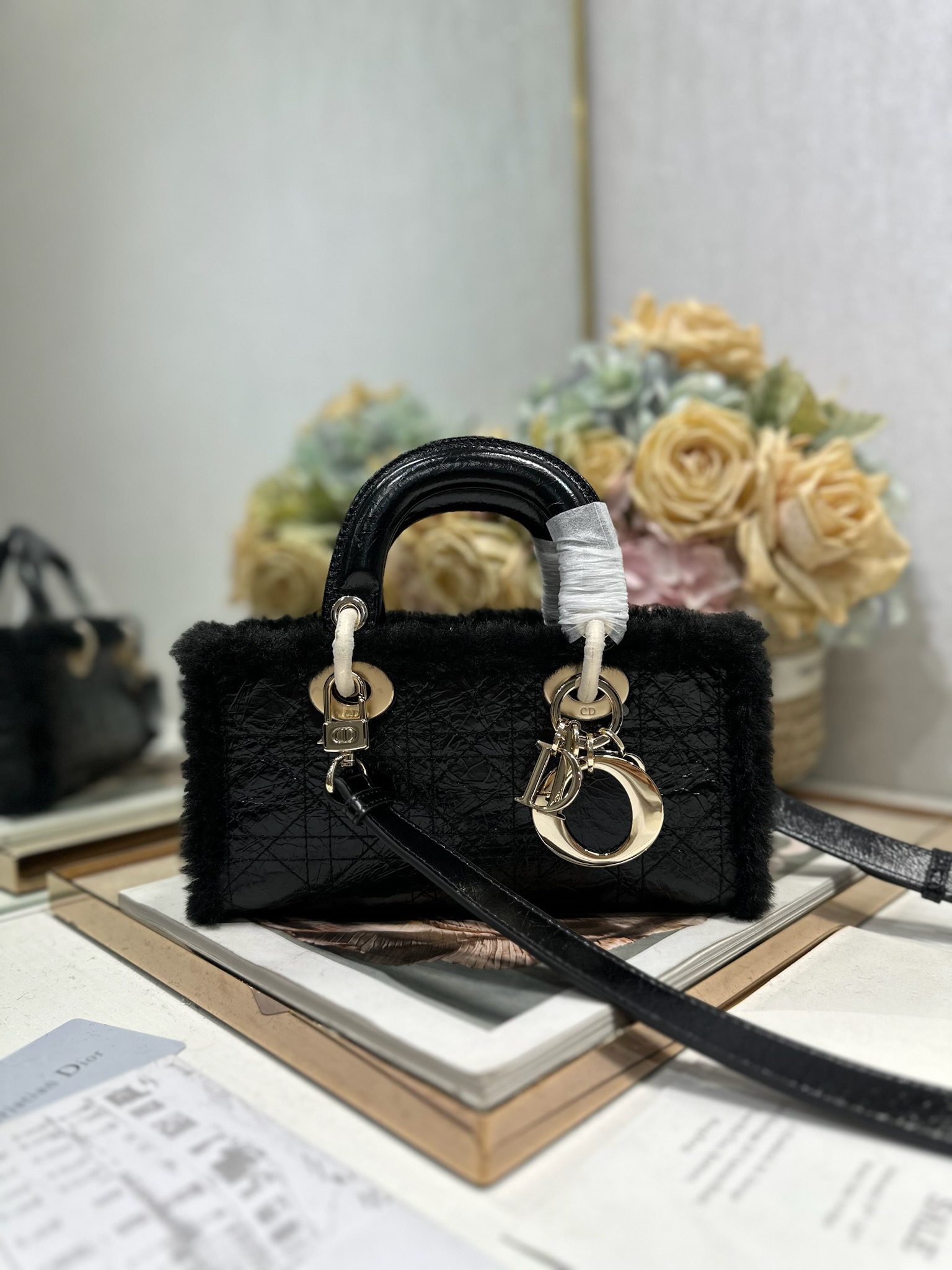 [TOP] Christian Dior Lady D-Joy  Bag 22.5 x 5.5 x 12.5cm  - Black