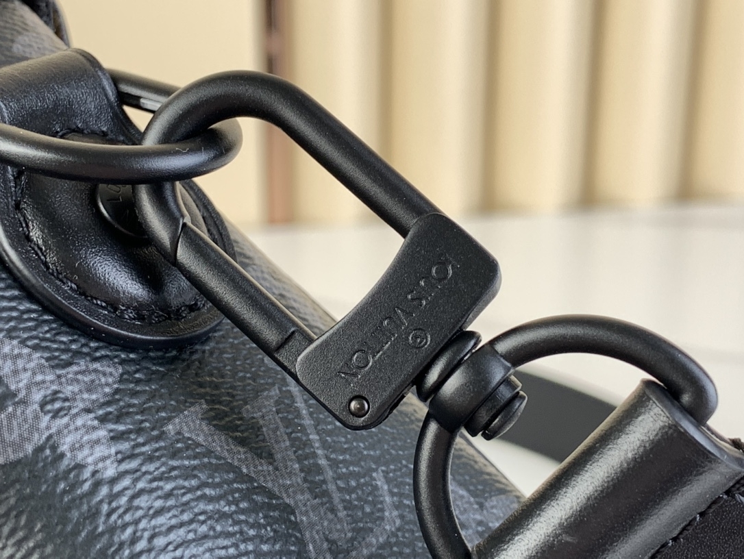 [TOP] Louis Vuitton LV Soul Trunk Bag Monogram Eclipse 19x15x7cm - Black