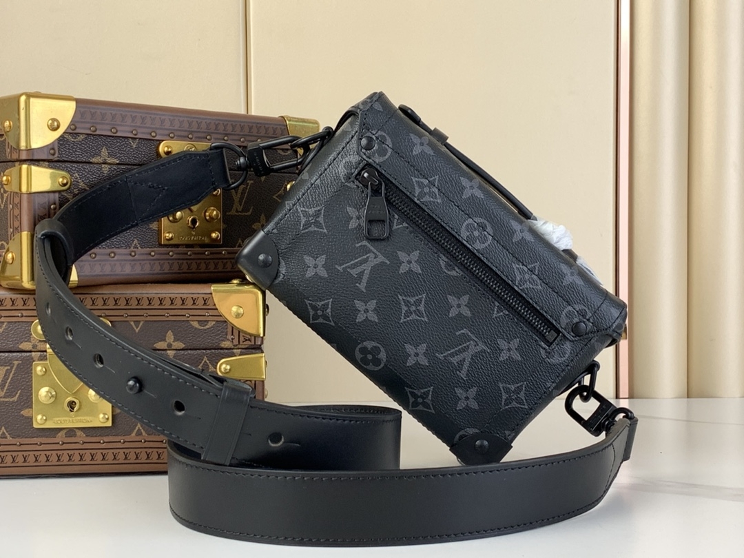[TOP] Louis Vuitton LV Soul Trunk Bag Monogram Eclipse 19x15x7cm - Black