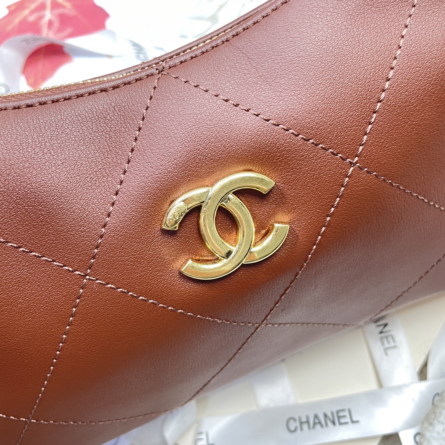 [TOP] CHANEL Hobo Bag 24x28x8cm - 3 Colour