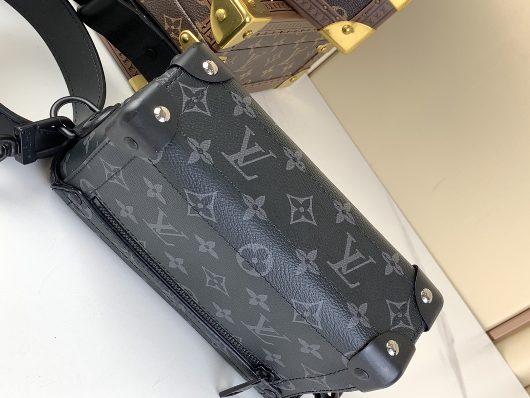 [TOP] Louis Vuitton LV Soul Trunk Bag Monogram Eclipse 19x15x7cm - Black