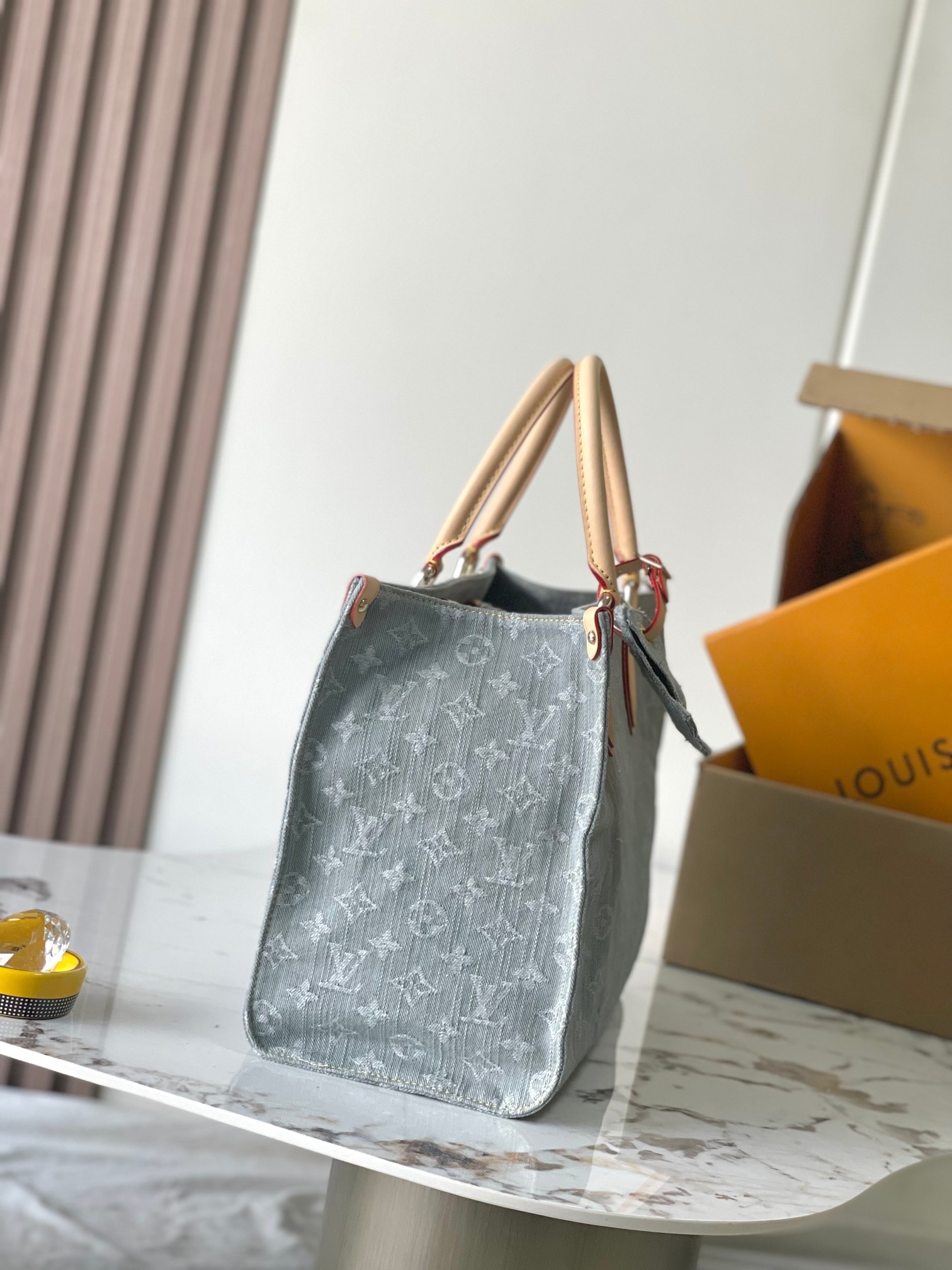 [TOP] Louis Vuitton LV On The Go Bag MM 35x27x14cm - Gray