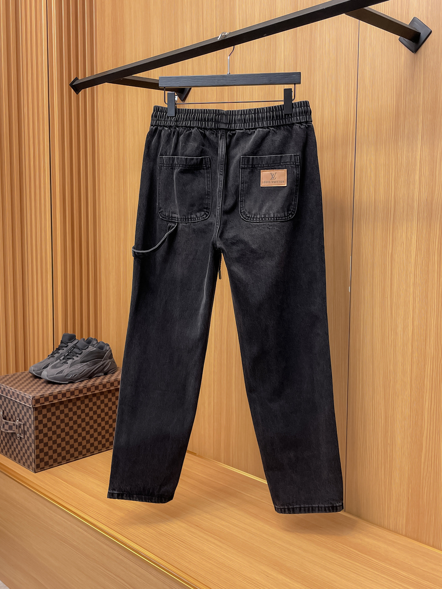 [TOP] Louis Vuitton LV Men's Casual Pants - Black