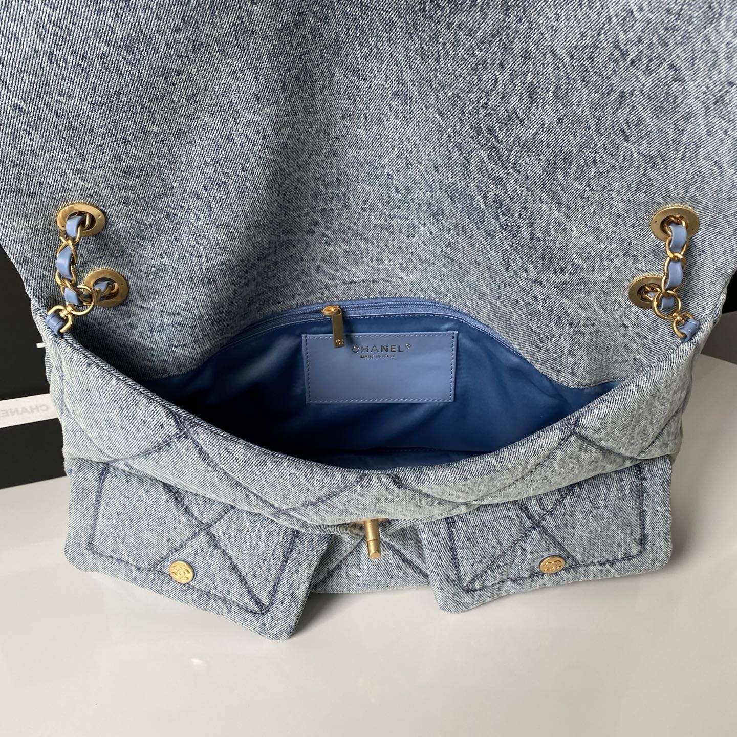 [TOP] CHANEL Denim Bag 26.5×45×9.5cm - Blue