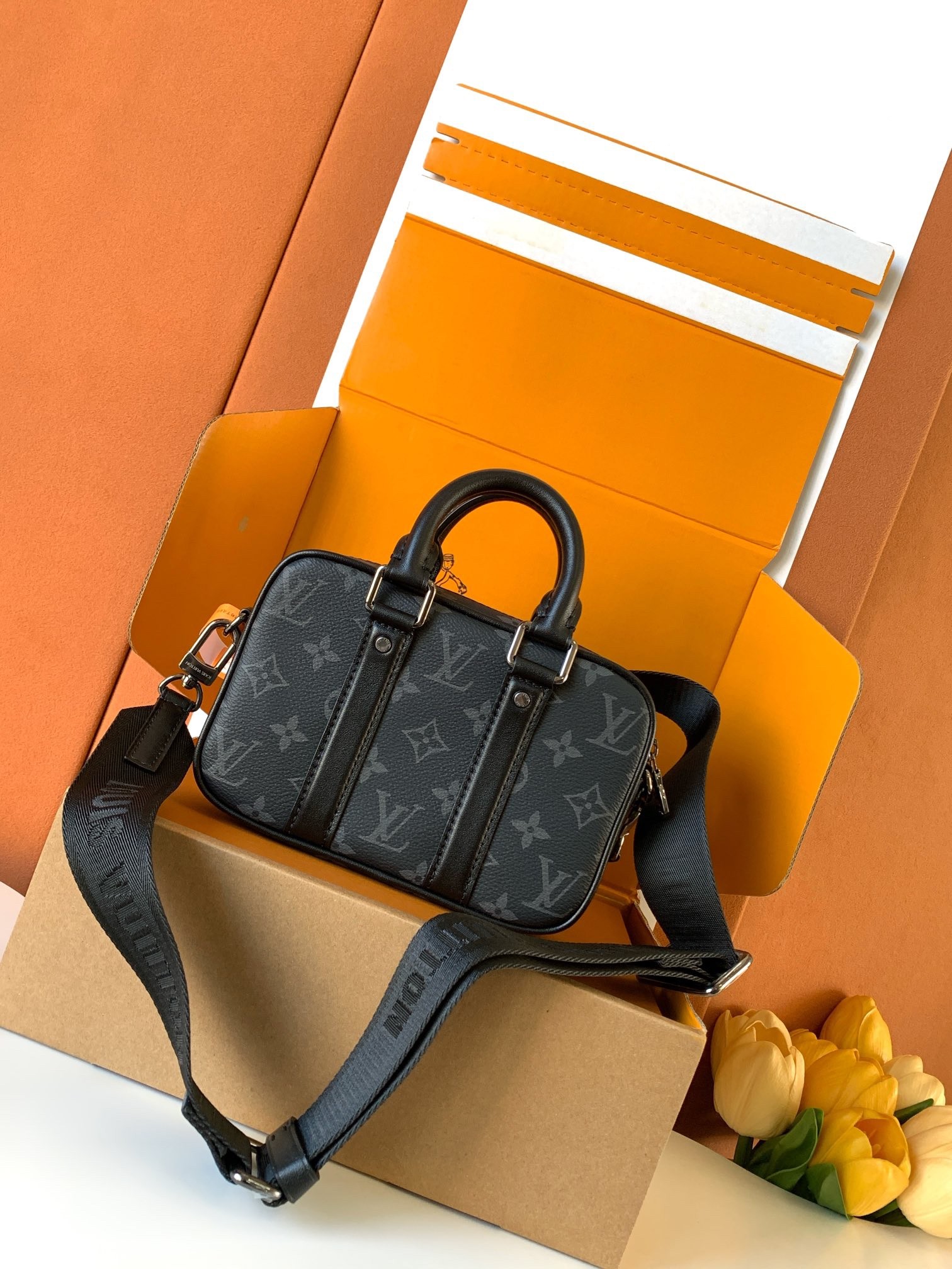 [TOP] Louis Vuitton LV Nano Porte Documents Voyage Bag 20x13x5.5cm - Black