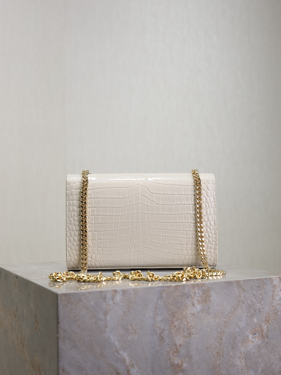 [TOP] Yves Saint Laurent YSL Kate Tassel Bag Croc Embossed Cowhide 20x13.5x5.5cm/24x14.5x5cm - White & GHW