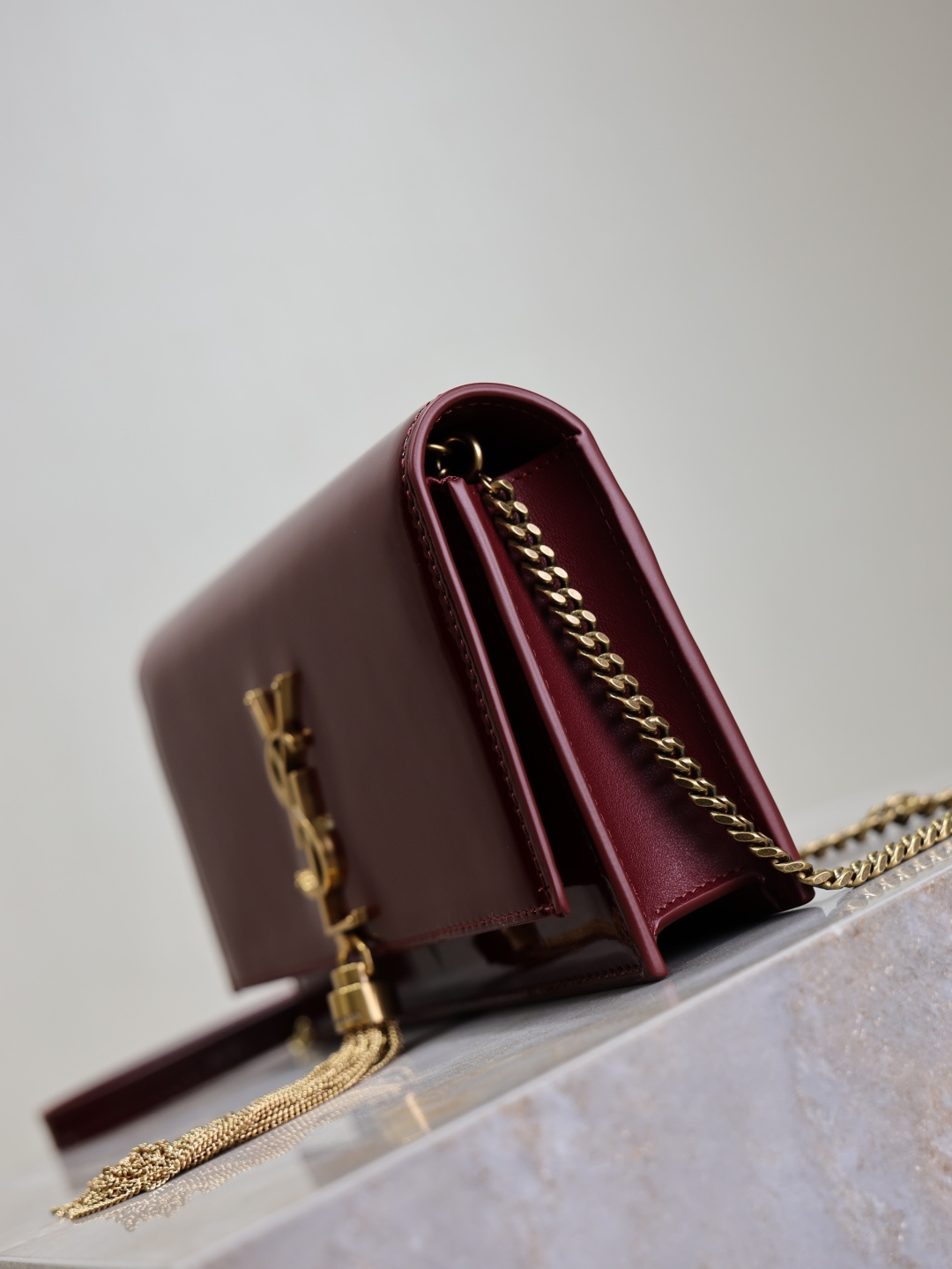 [TOP] Yves Saint Laurent YSL Kate Tassel Bag Patent 19x12.5x4cm - Dark Red & GHW