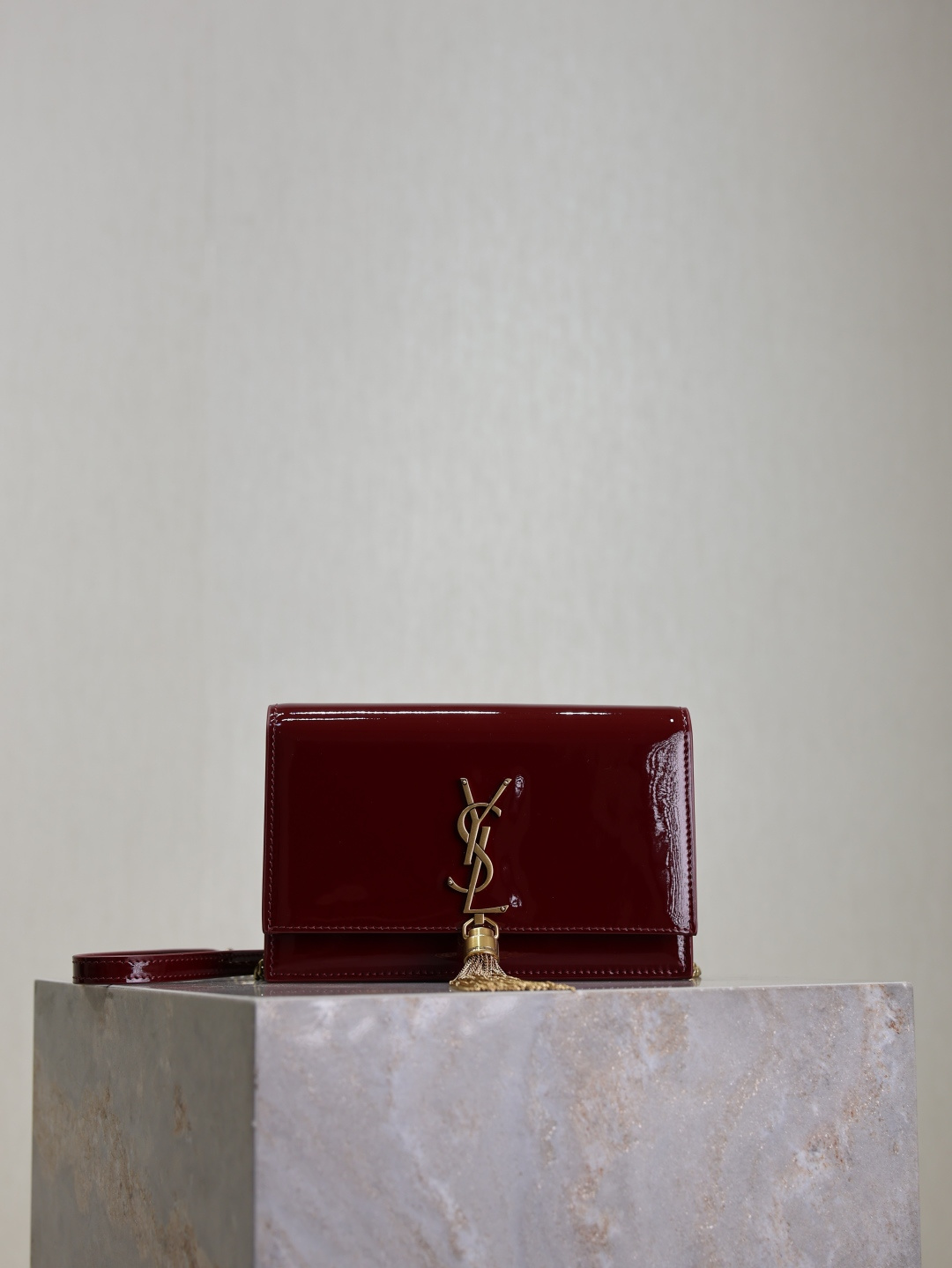 [TOP] Yves Saint Laurent YSL Kate Tassel Bag Patent 19x12.5x4cm - Dark Red & GHW