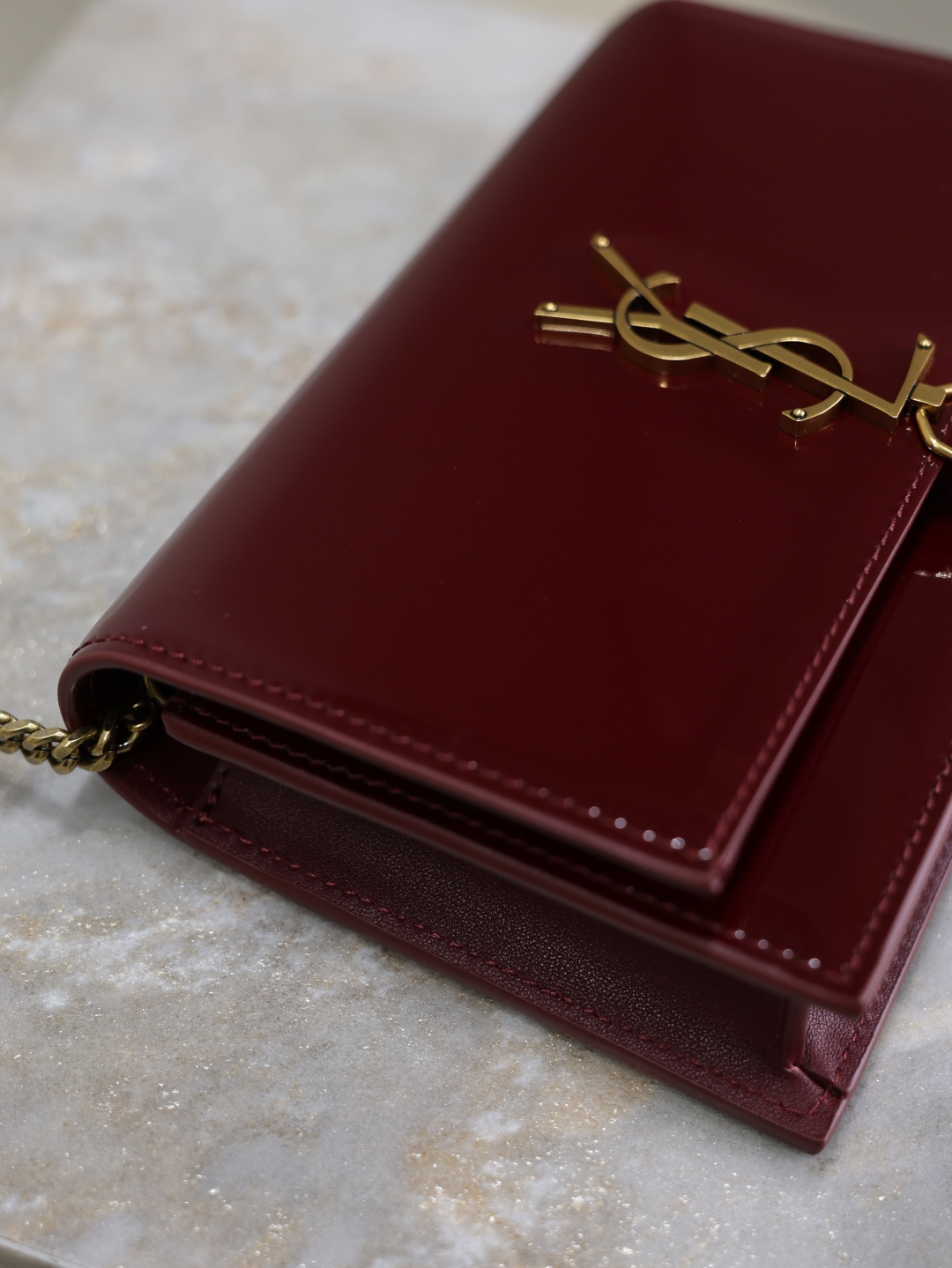 [TOP] Yves Saint Laurent YSL Kate Tassel Bag Patent 19x12.5x4cm - Dark Red & GHW