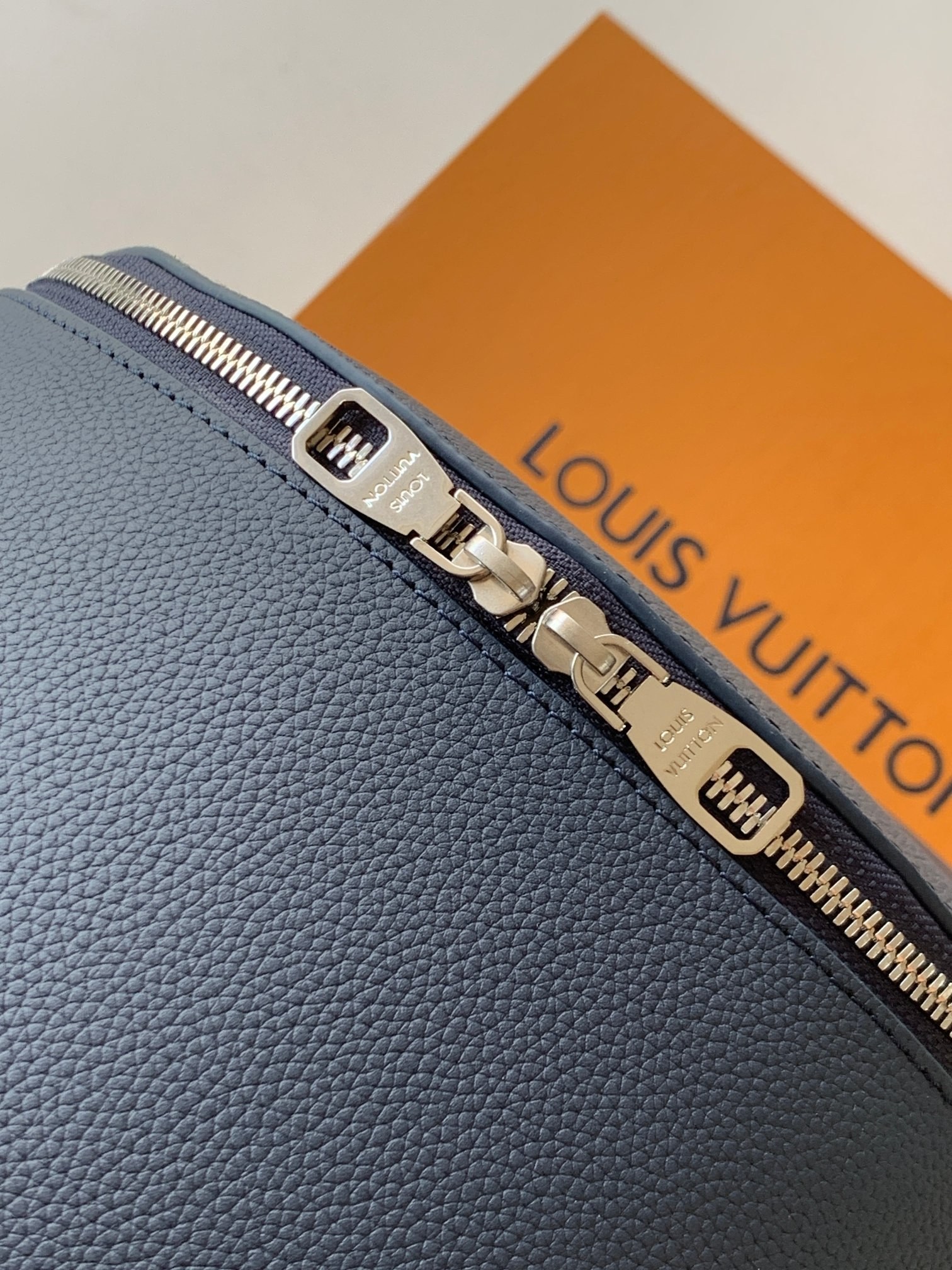 [TOP] Louis Vuitton LV Discovery Work Backpack 32x42x19cm - Blue