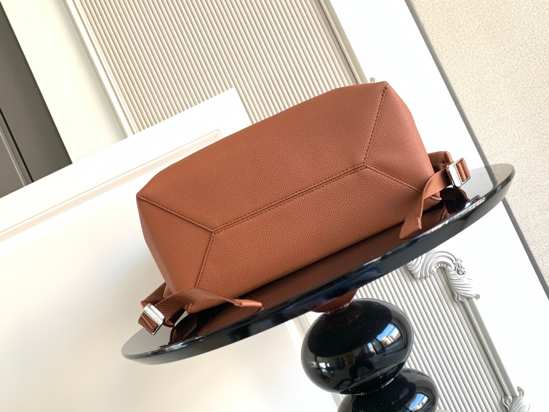 [TOP] Louis Vuitton LV Fastline Backpack 38x43x15cm - Brown