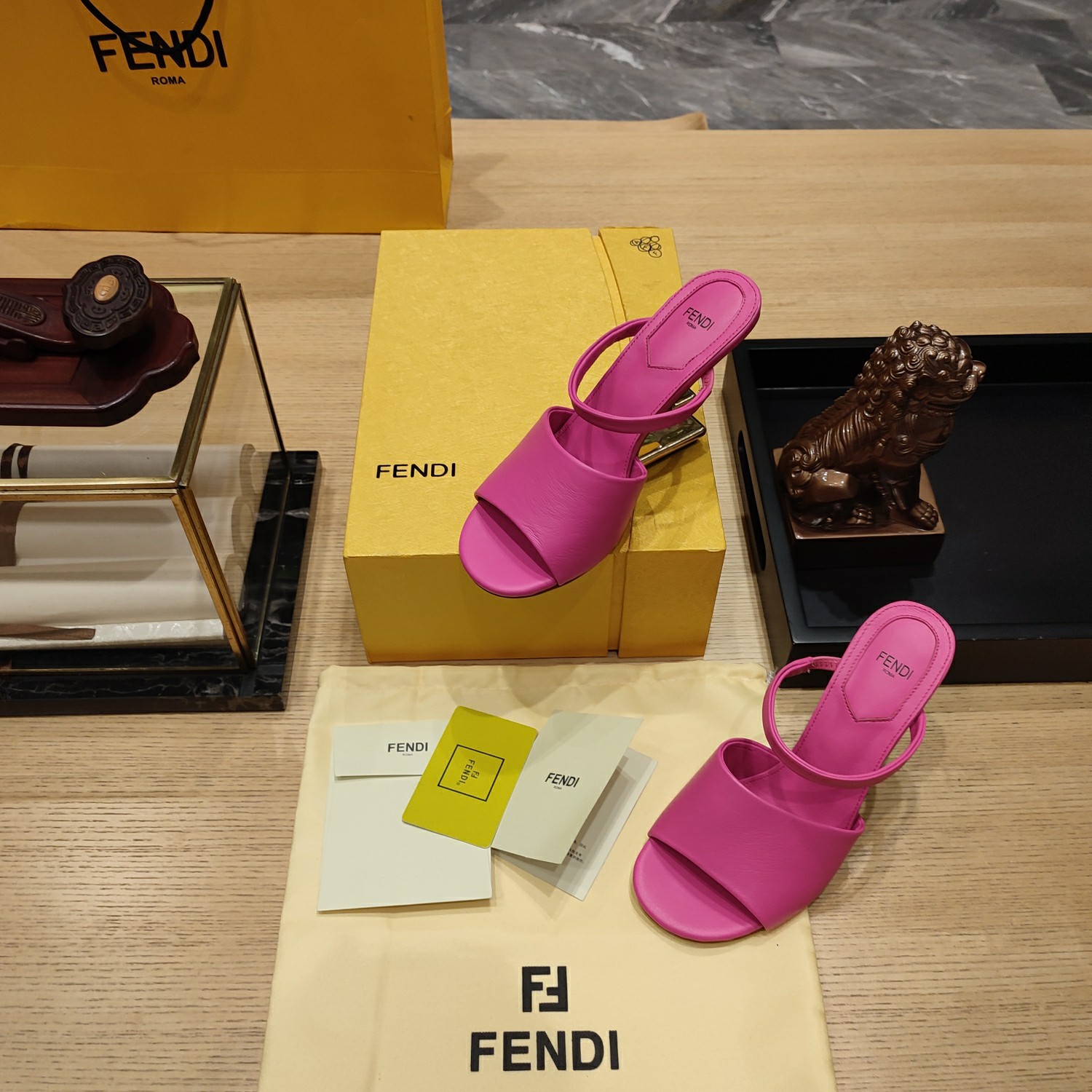 [TOP] FENDI High Heel Slippers - Pink