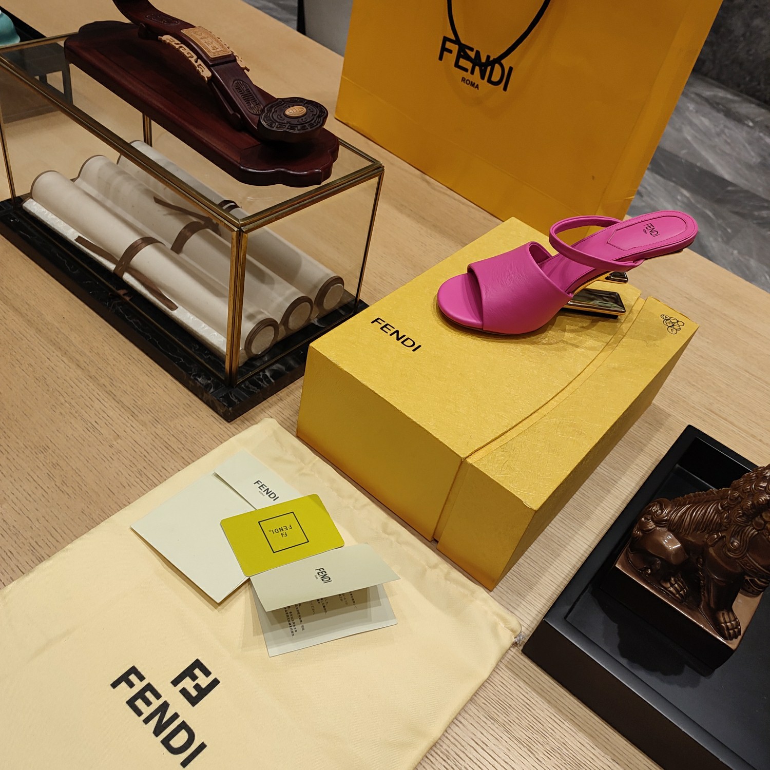 [TOP] FENDI High Heel Slippers - Pink