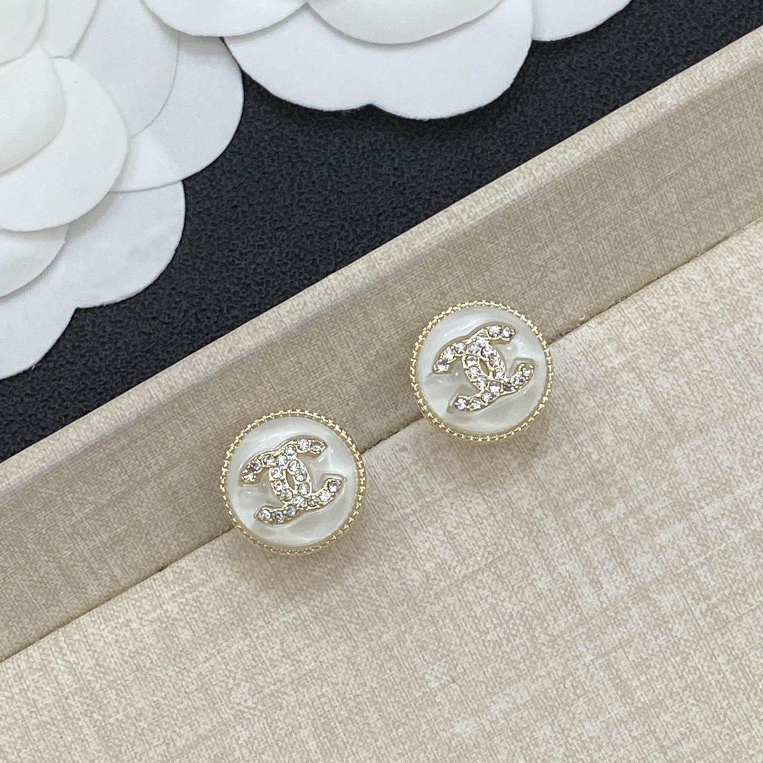[TOP] CHANEL  Earrings - 2 Colors