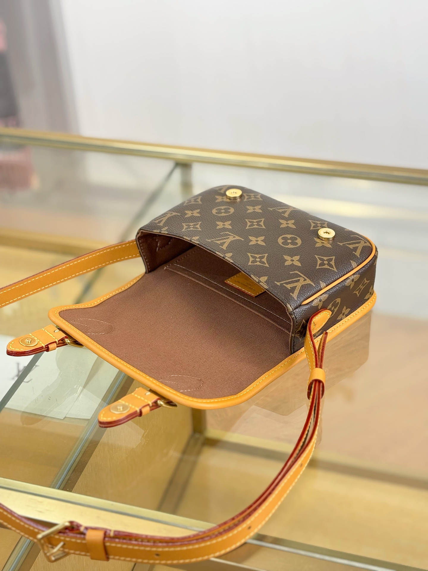 [TOP] Louis Vuitton LV Satchel Bag 19.5x15x6cm - Brown