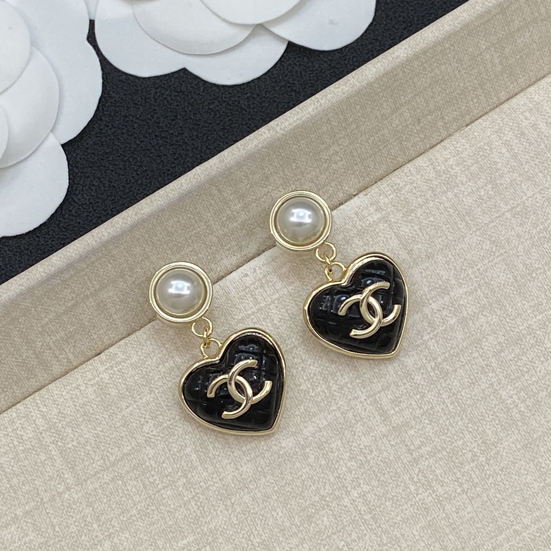 [TOP] CHANEL  Earrings - 2 Colors