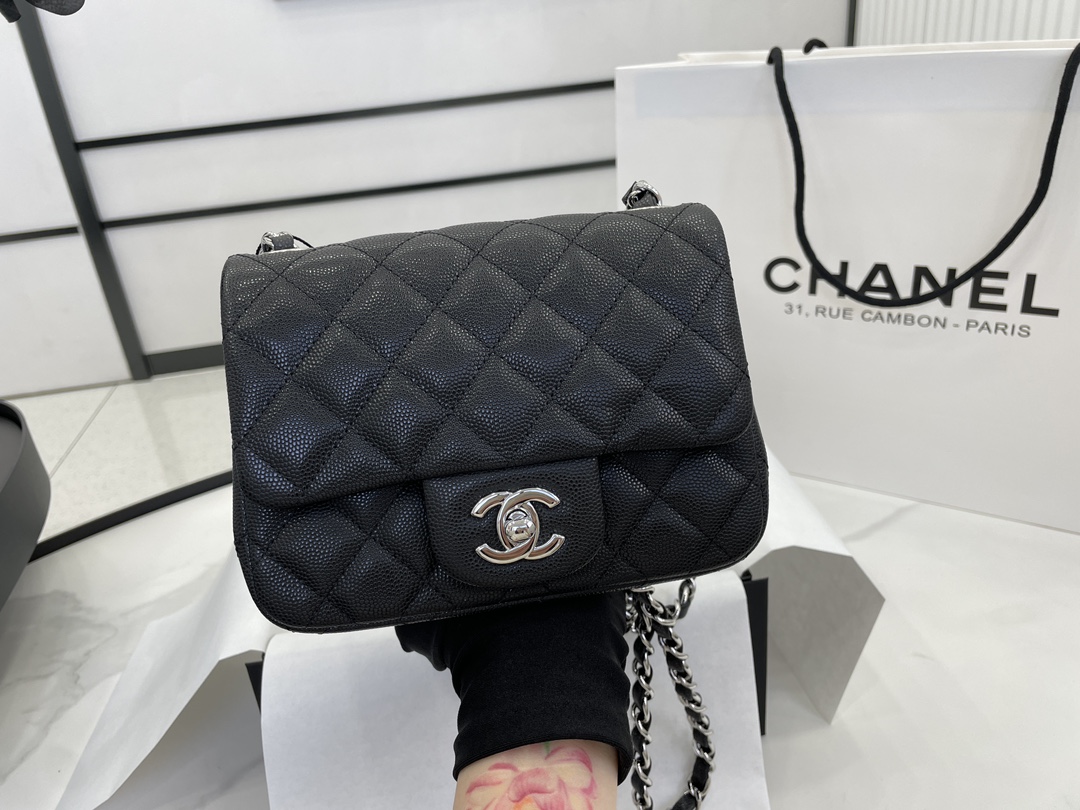 [TOP] CHANEL Classic Flap Bag Caviar Mini 17cm - Black & SHW/GHW