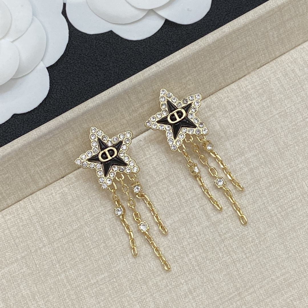 [TOP] Christian Dior Earrings - Gold