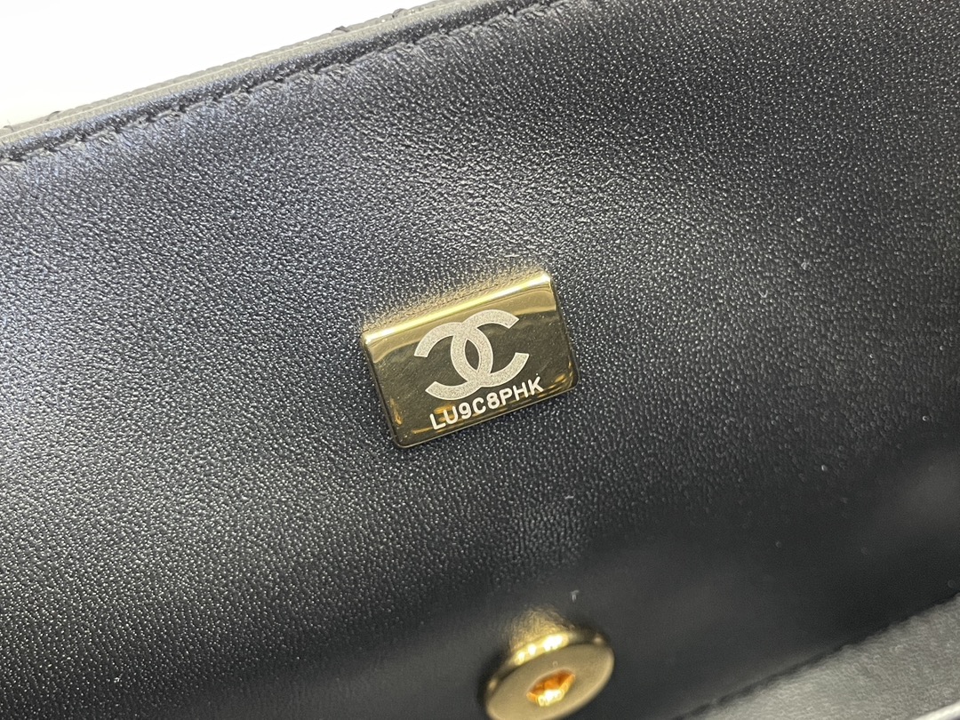 [TOP] CHANEL Classic Flap Bag Caviar Mini 17cm - Black & SHW/GHW