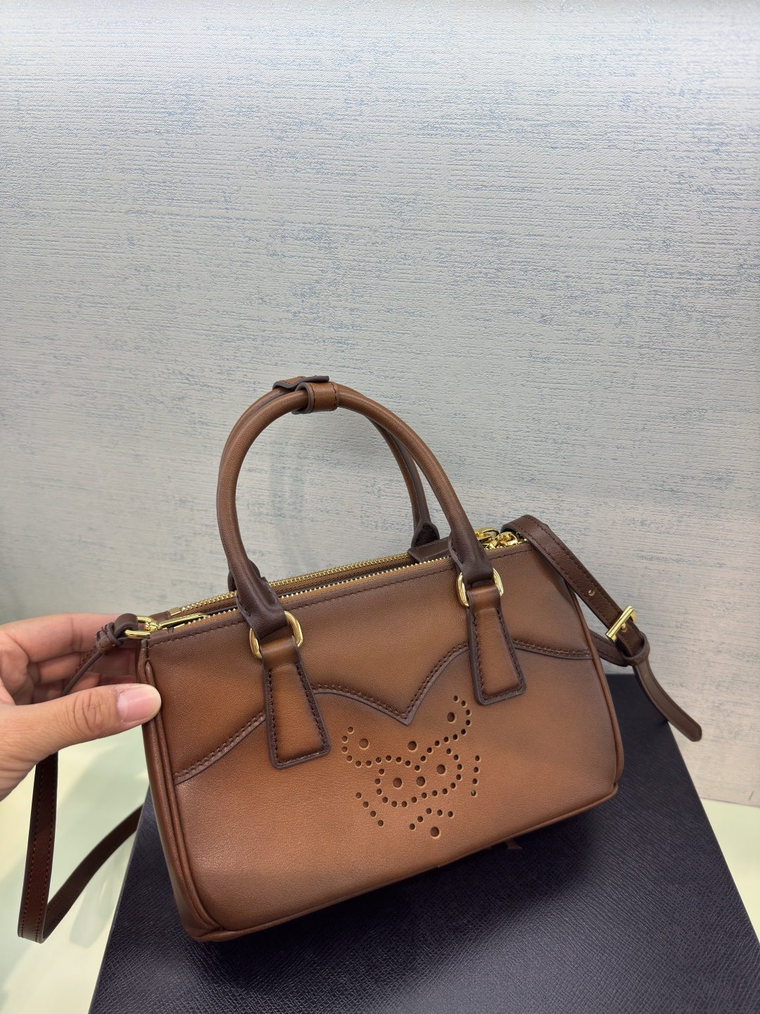 [TOP] PRADA Galleria Mini Saffiano Bag 21x12.5x8.5cm - Chocolate