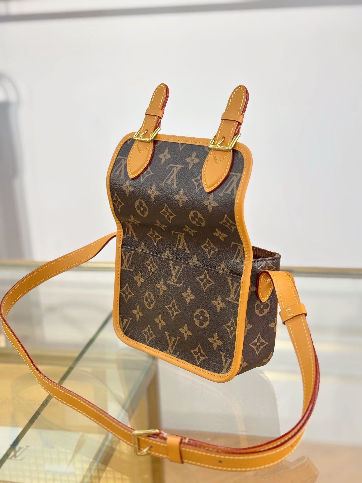 [TOP] Louis Vuitton LV Satchel Bag 19.5x15x6cm - Brown