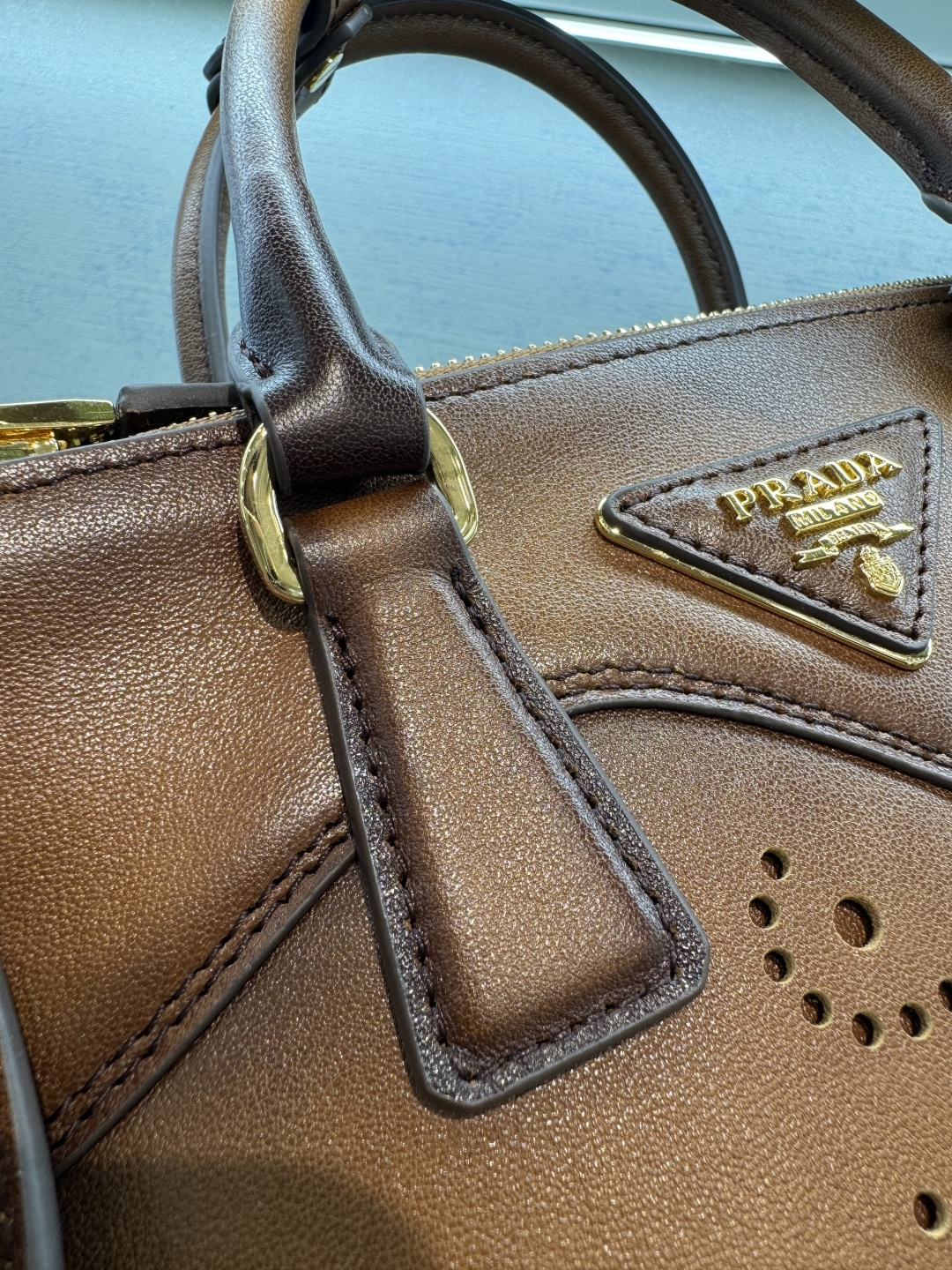 [TOP] PRADA Galleria Mini Saffiano Bag 21x12.5x8.5cm - Chocolate