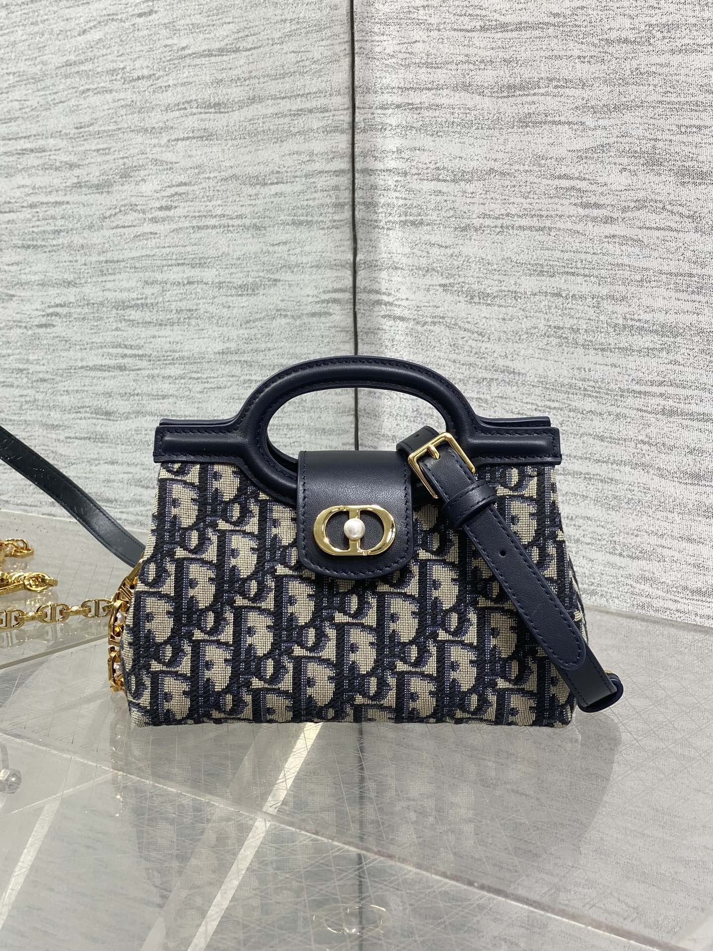 [TOP] Christian Dior  Jolie Top Handle Bag 18.5 x 13 x 8.5 cm - Blue