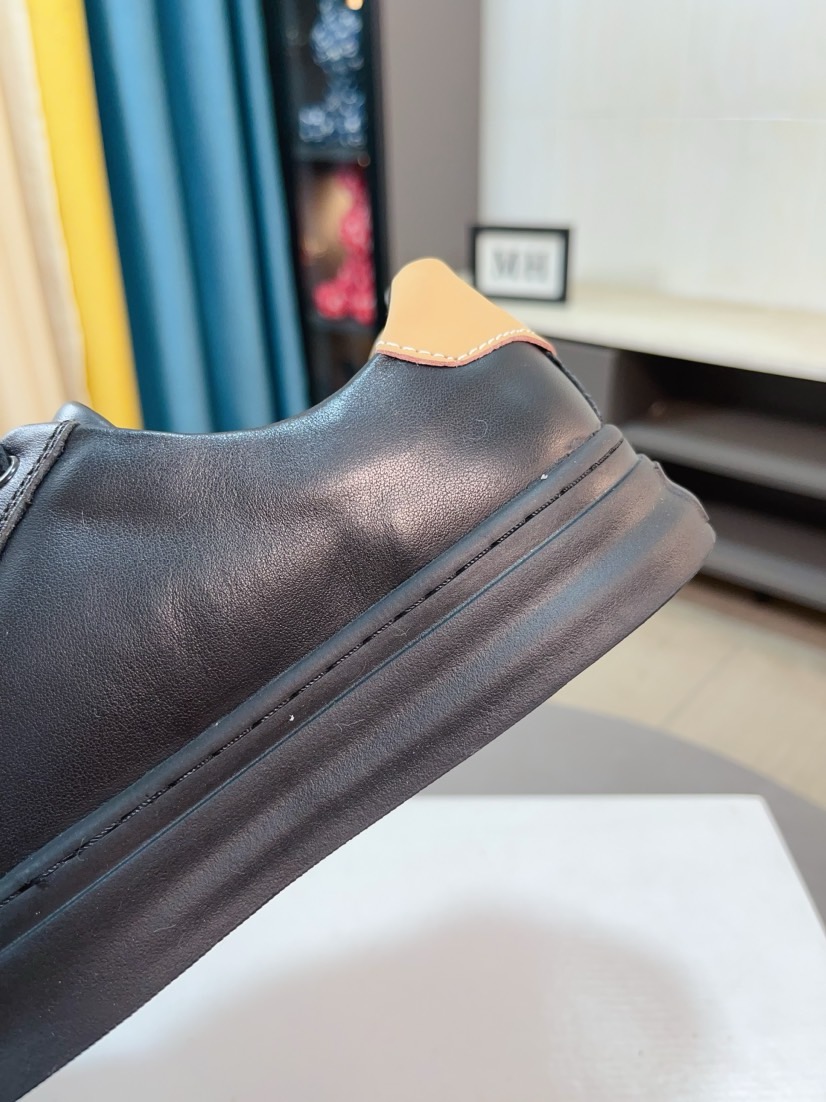 [TOP] BURBERRY Men's Cowhide Casual Shoes - 2 Cors