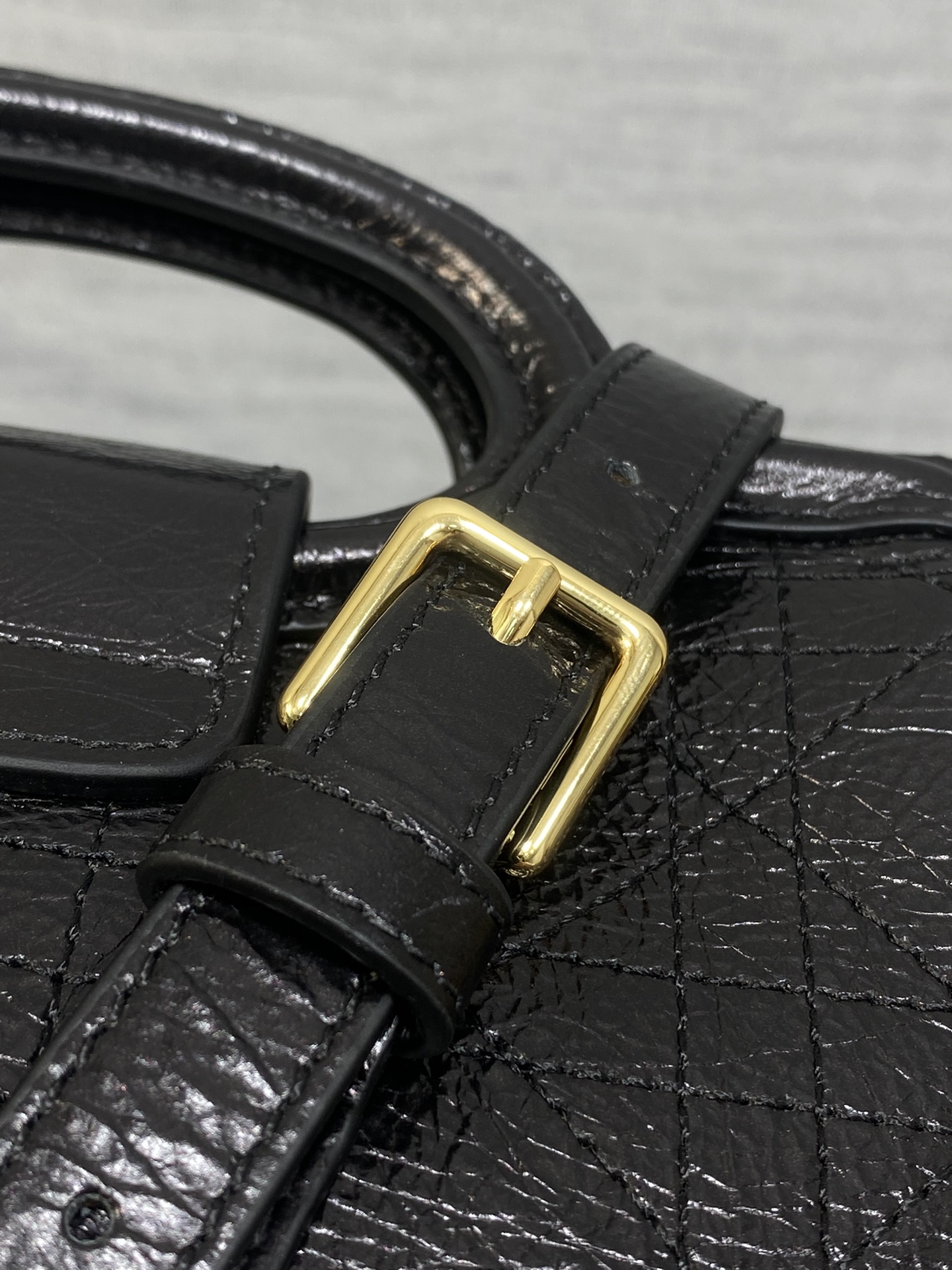 [TOP] Christian Dior  Jolie Top Handle Bag 18.5 x 13 x 8.5 cm - Black